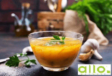 Can glass containers be used for hot liquids?