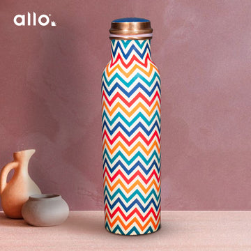 Allo Pure Copper Water Bottle 1 Litre Copper Bottle | Alkaline and Anti Oxidant | 100% Leak Proof, Office, Gym Bottle, Modern Tamba Bottle for Adults, Best Gift for Diwali (Chevron, MultiColor)